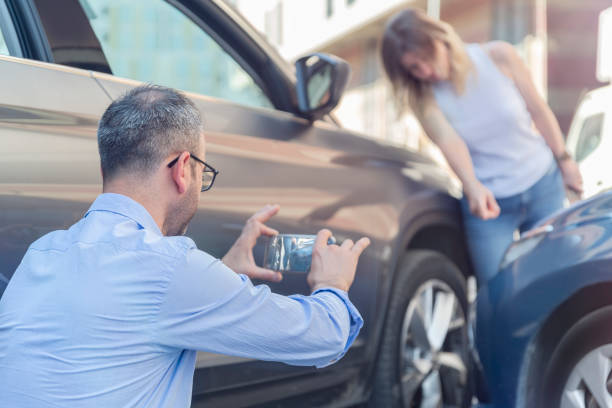 Professional Car Insurance Near Me technician working in Buckeystown, MD